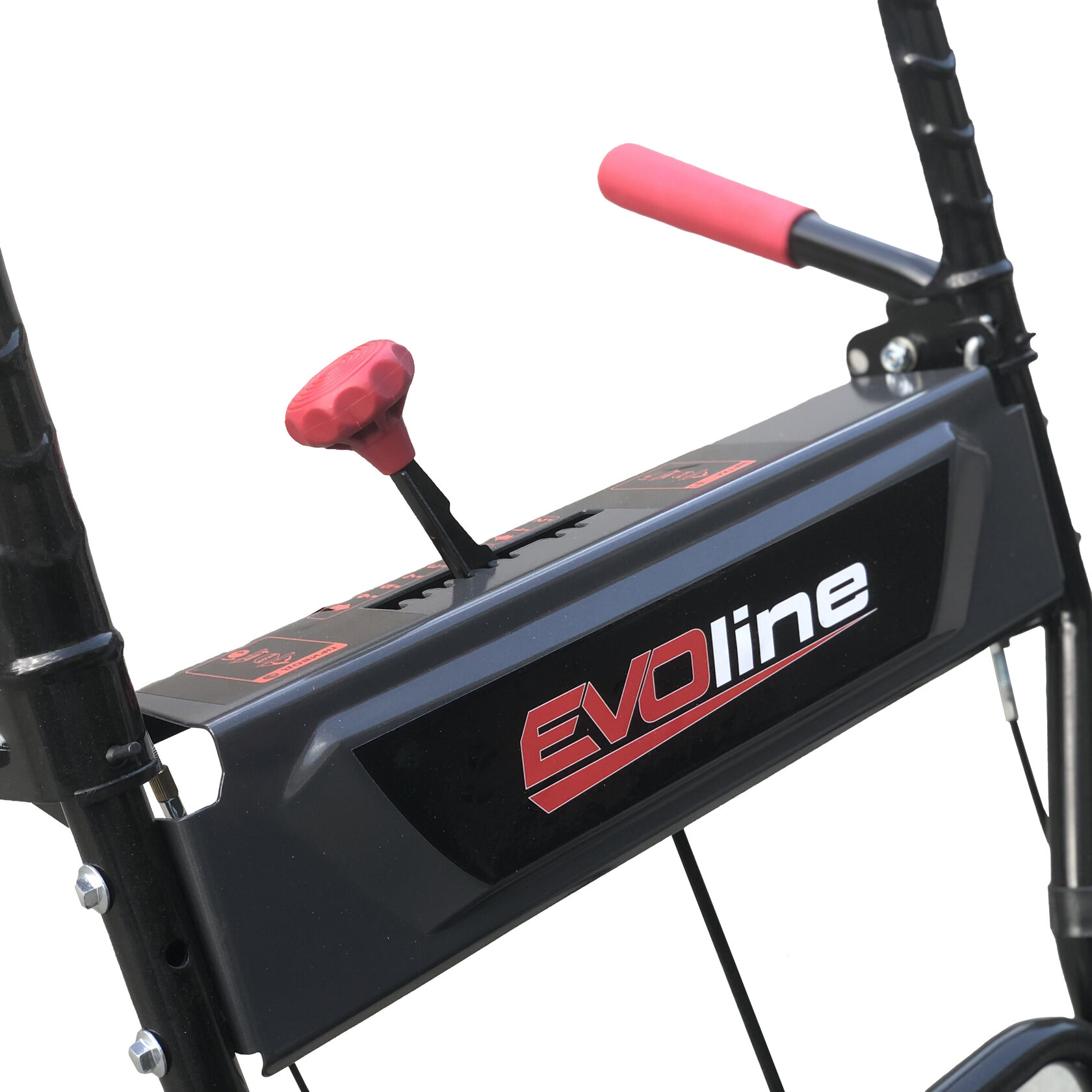 Самоходная бензиновая подметальная машина EVOline SWG 620 двигатель Zongshen