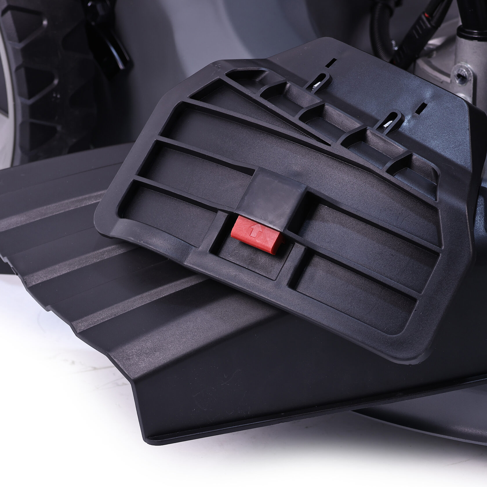 Газонокосилка баензиновая самоходная EVOline LMG 51 CVE TURN