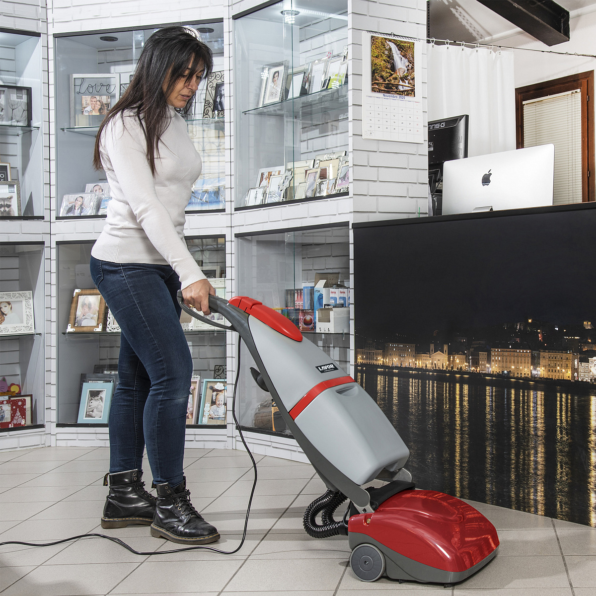 Поломоечная машина LAVOR Professional Crystal Clean